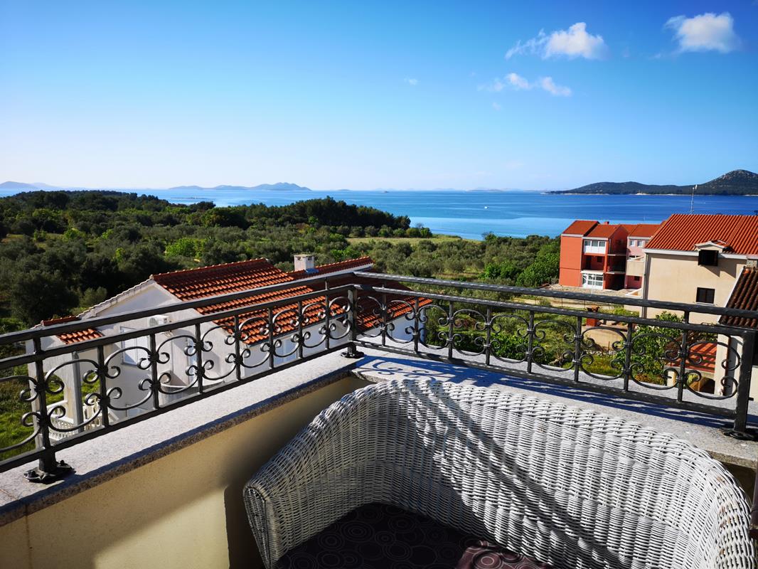 Biograd Na Moru Apartman Br Nju Kalo Turizam