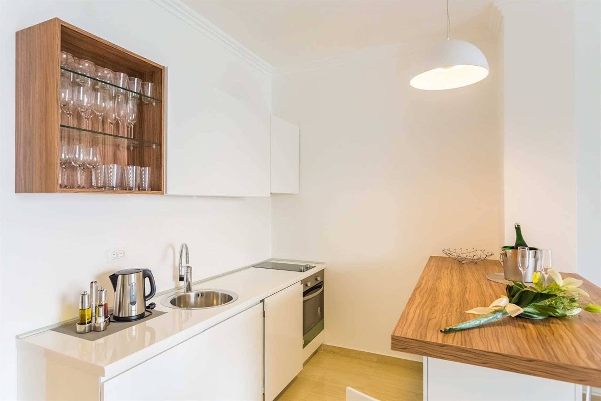 COMFORT DELUXE SUITE - JASMIN LUSH