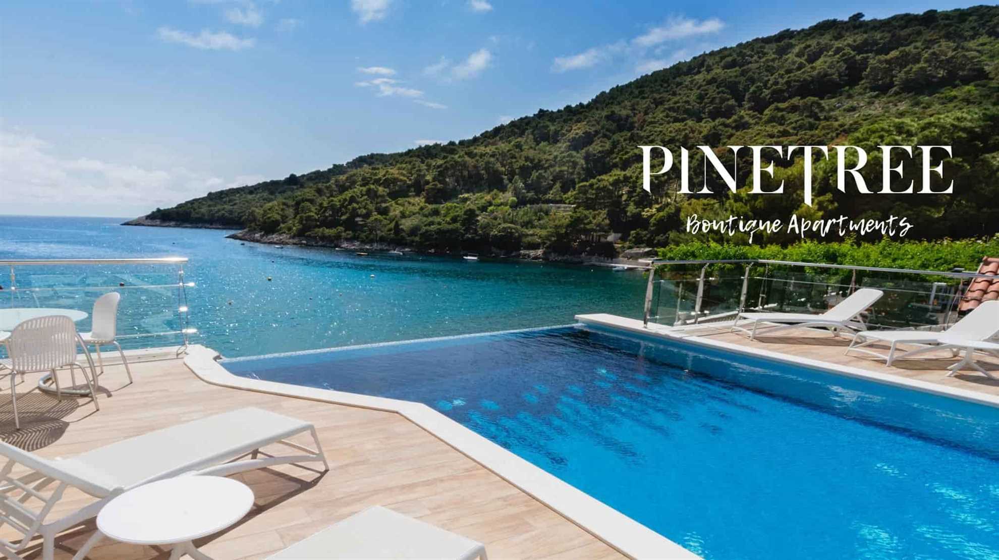 3 - Lavander Touch TOP FLOOR - apartment with balcony - Boutique Pine Tree Apartments