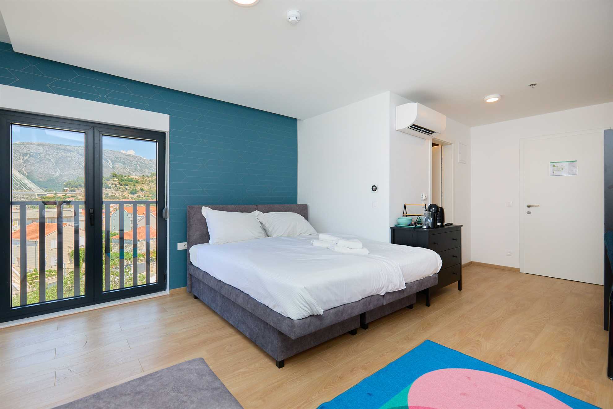 R3 Superior double or twin room 2+2pax DOMINIUM CITY SUITES