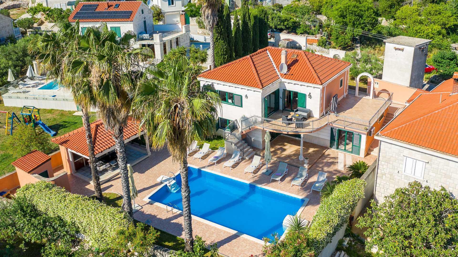Obiteljska Villa Rasotica s velikim bazenom, vanjskom kuhinjom