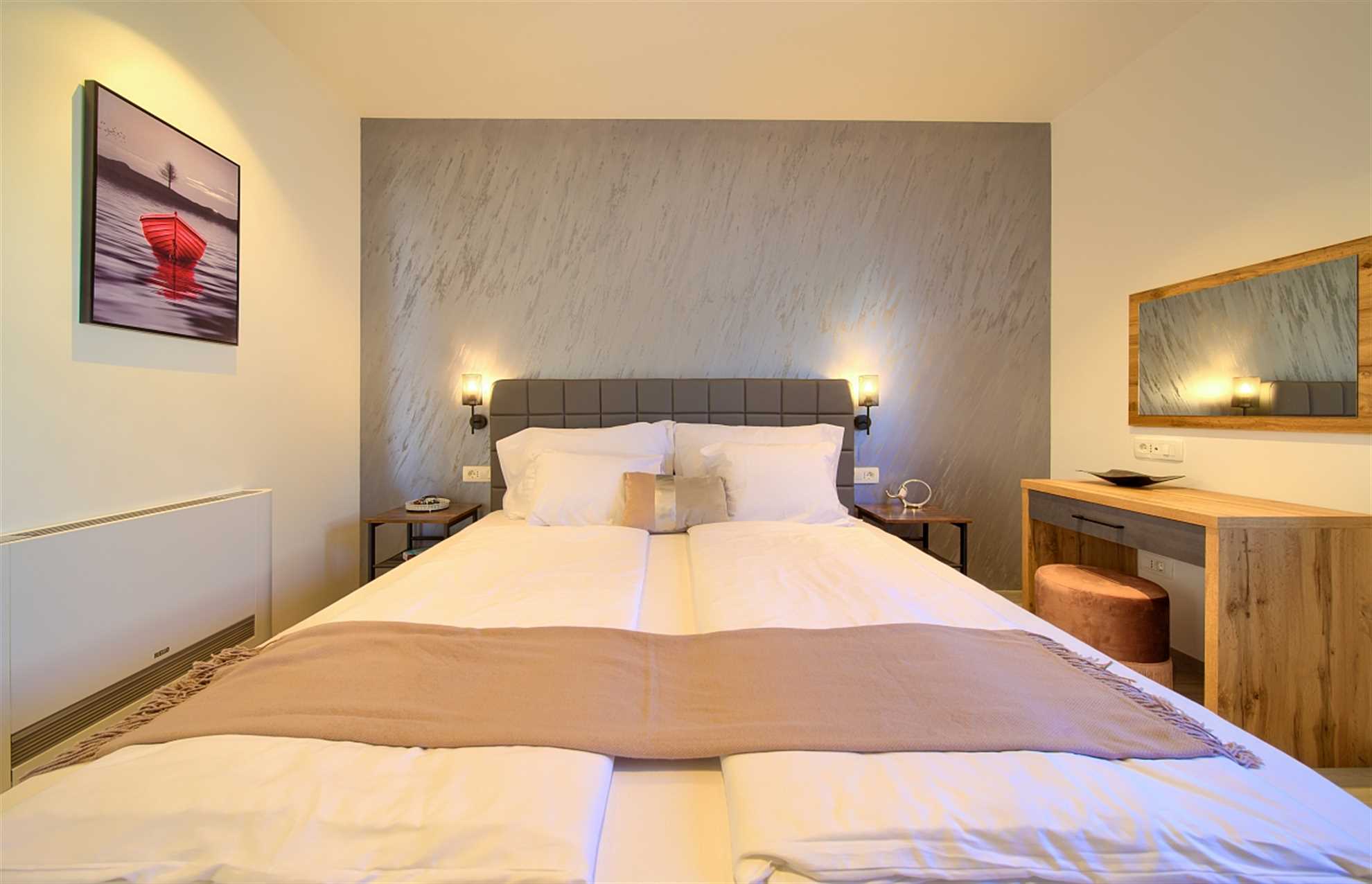 Apartman Timmy s privatnim bazenom i pogledom na more