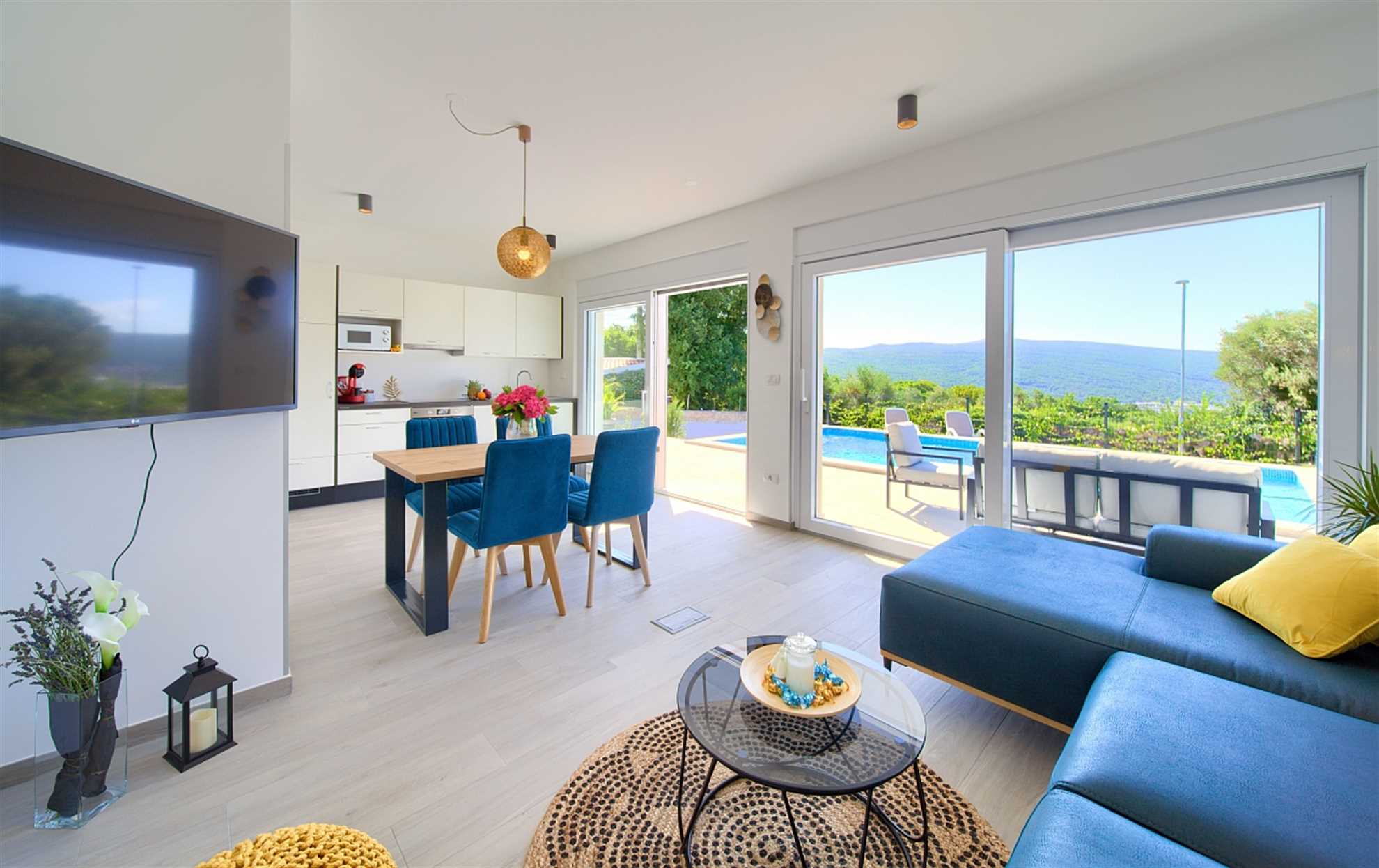 Apartman Timmy s privatnim bazenom i pogledom na more