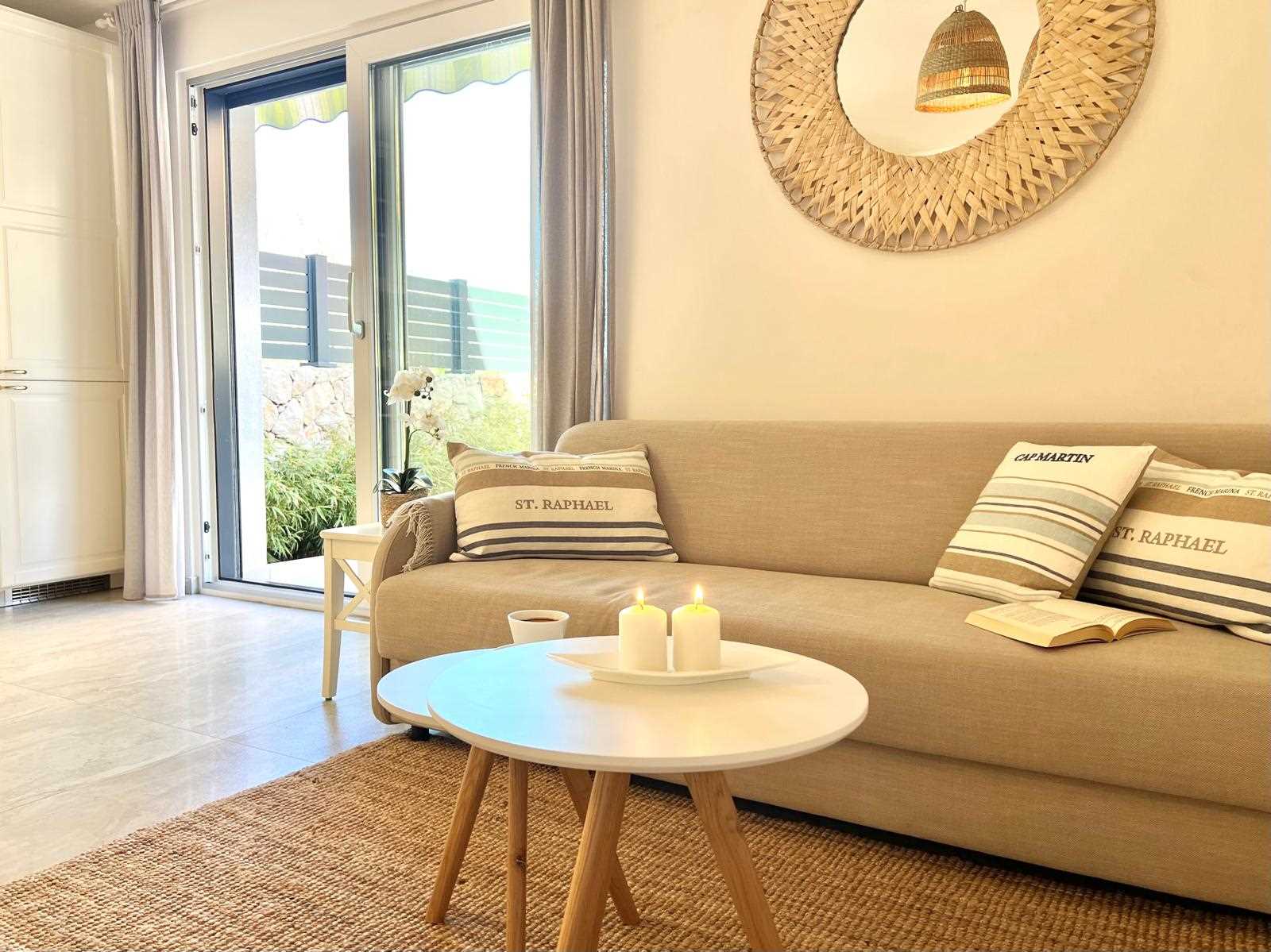 Deluxe Apartment I. near the beach with Jacuzzi