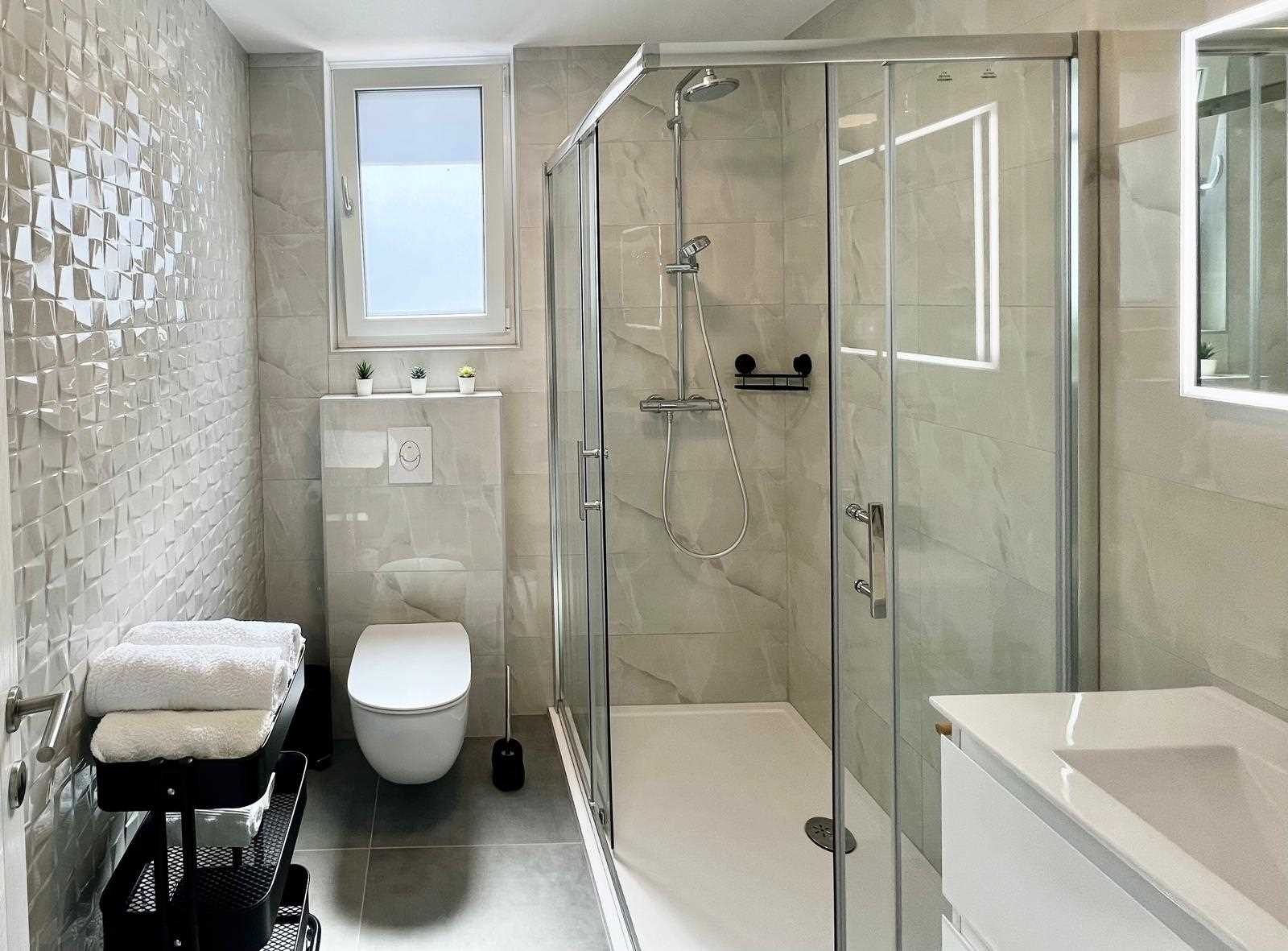 Deluxe Apartment I. near the beach with Jacuzzi