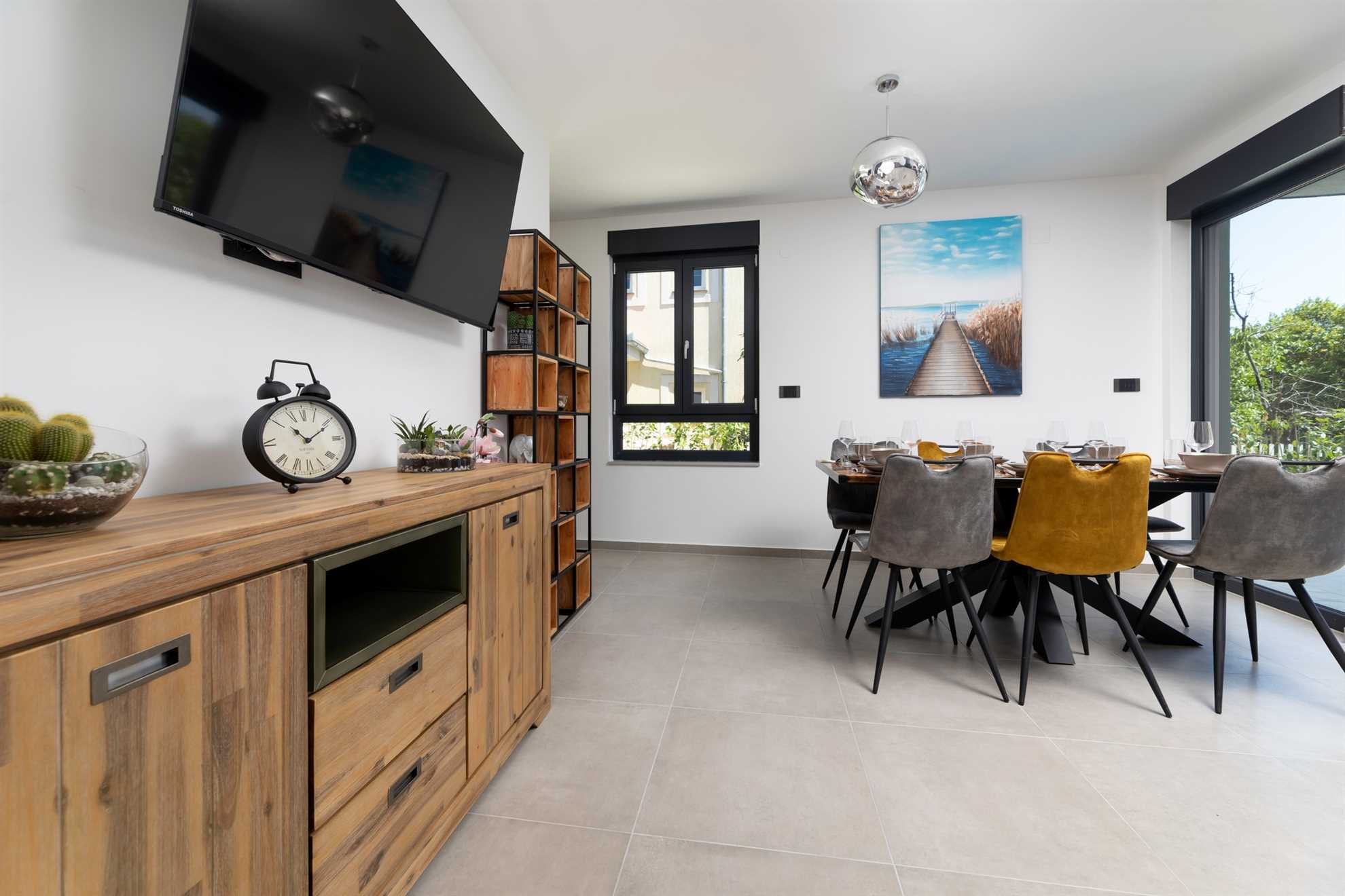 Luksuzni stan II. s grijanim bazenom u Villa Adria Apartments