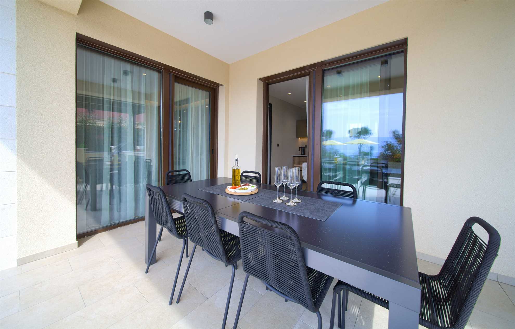 Villa LORD s grijanim bazenom, jacuzzijem i saunom