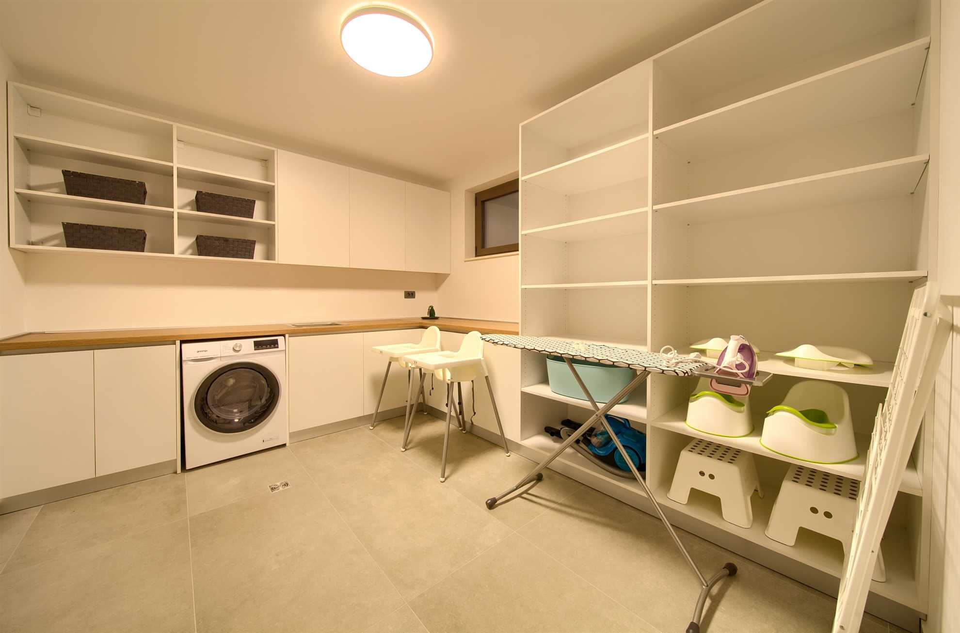 Villa LORD s grijanim bazenom, jacuzzijem i saunom