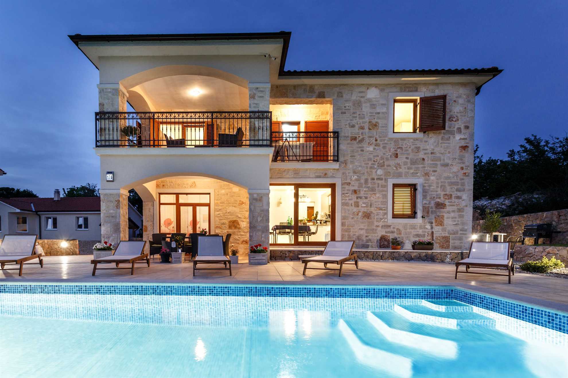 Prekrasna luksuzna kuća za odmor PERANOVIĆ