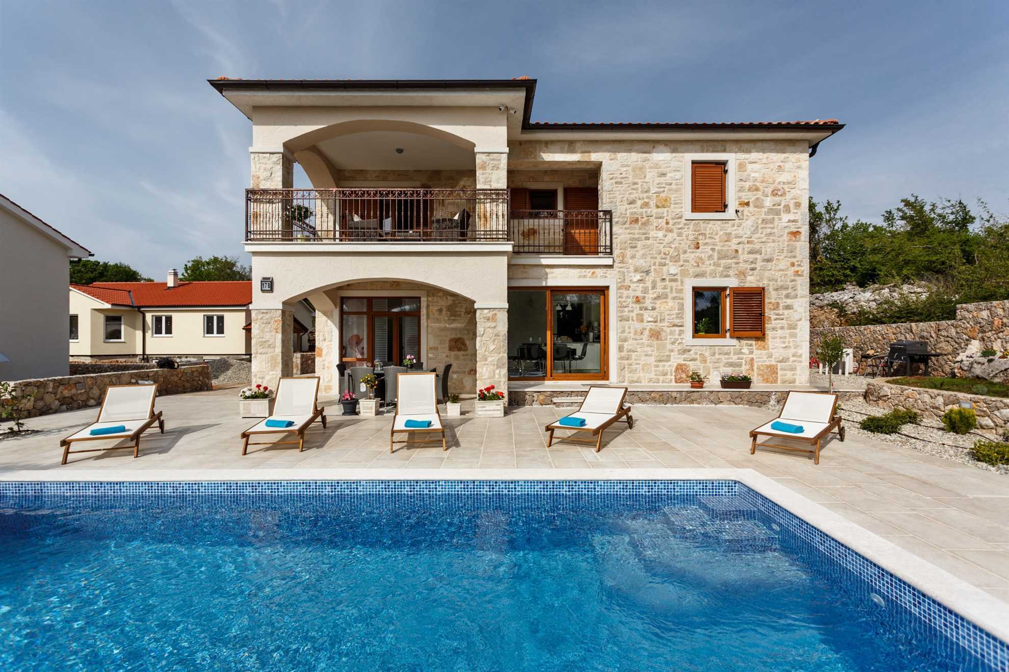 Prekrasna luksuzna kuća za odmor PERANOVIĆ