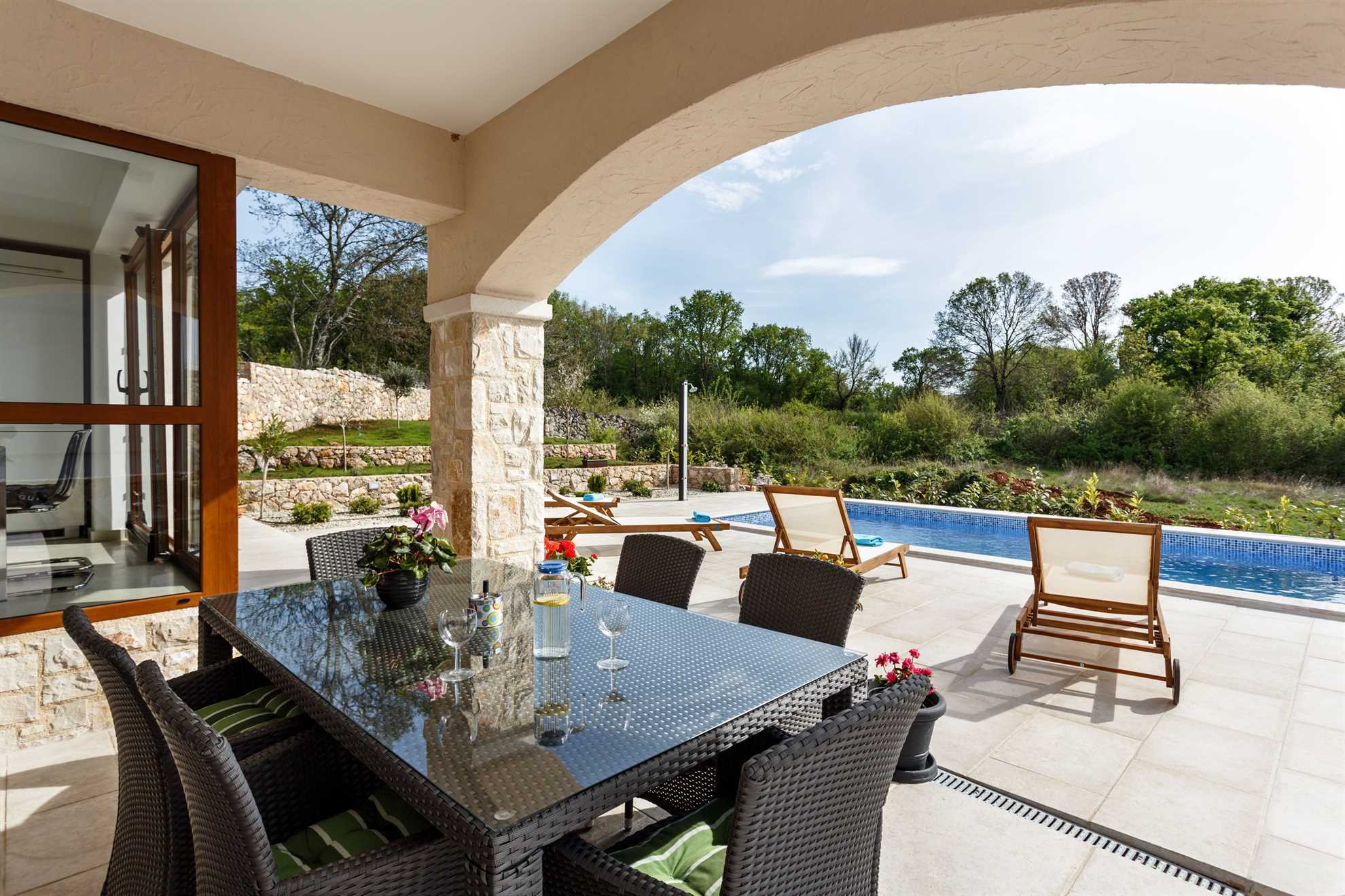 Prekrasna luksuzna kuća za odmor PERANOVIĆ