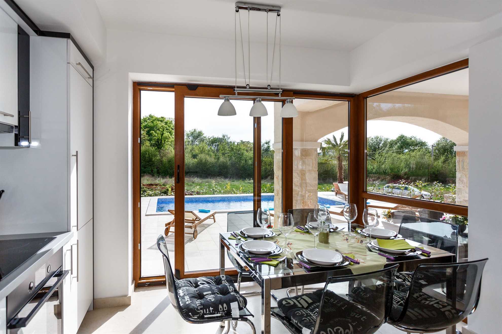 Prekrasna luksuzna kuća za odmor PERANOVIĆ