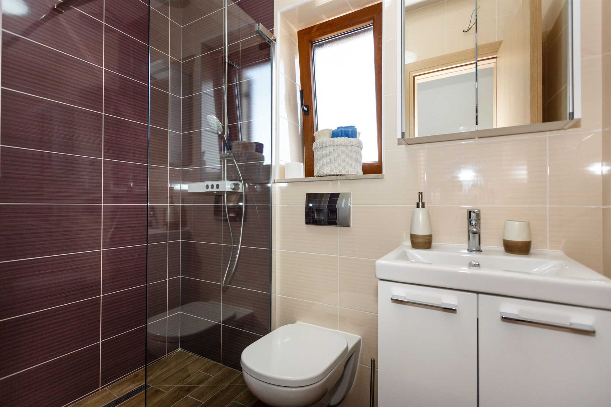 Prekrasna luksuzna kuća za odmor PERANOVIĆ