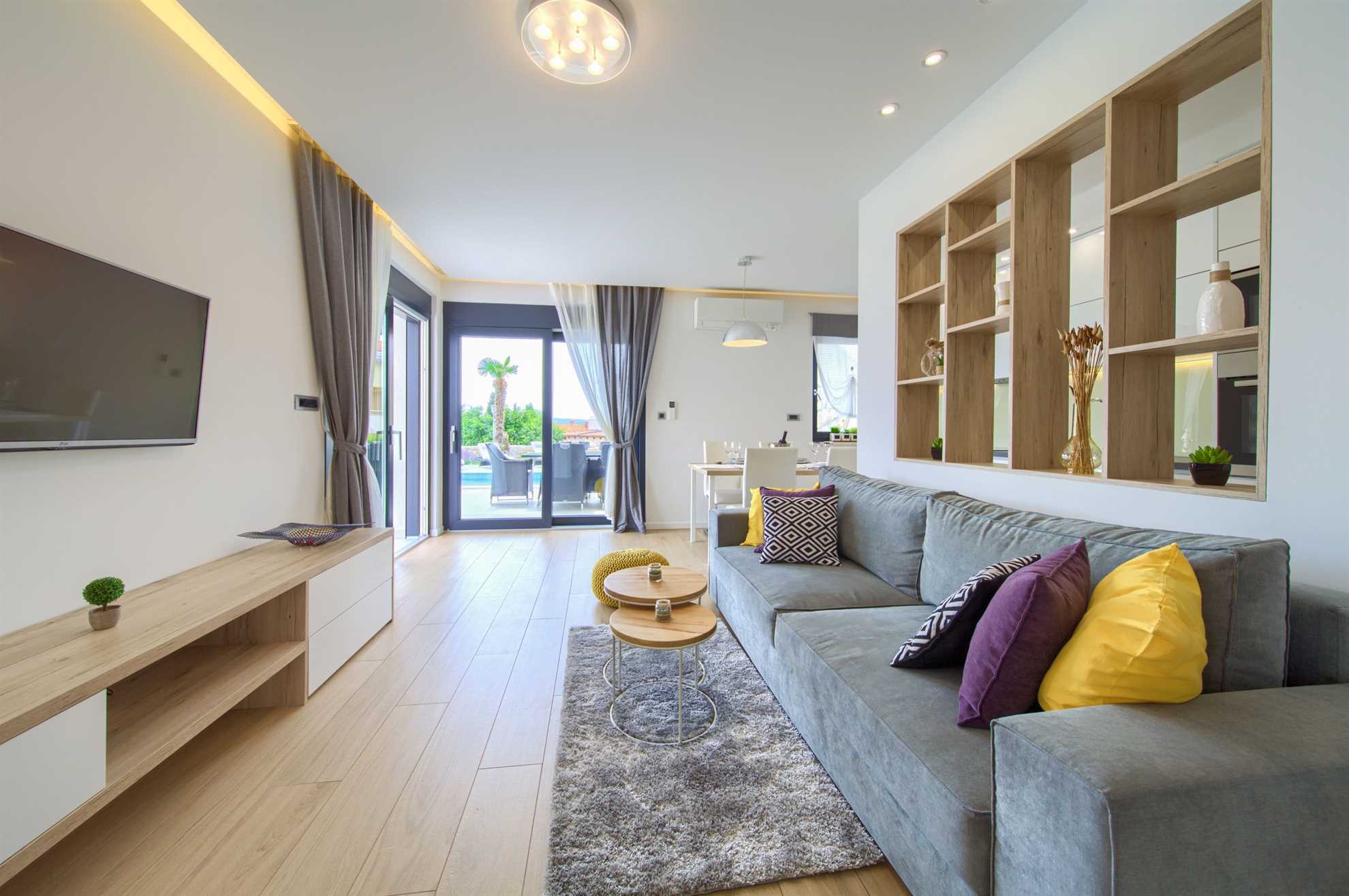 Luxury Holiday house BELLA with private pool