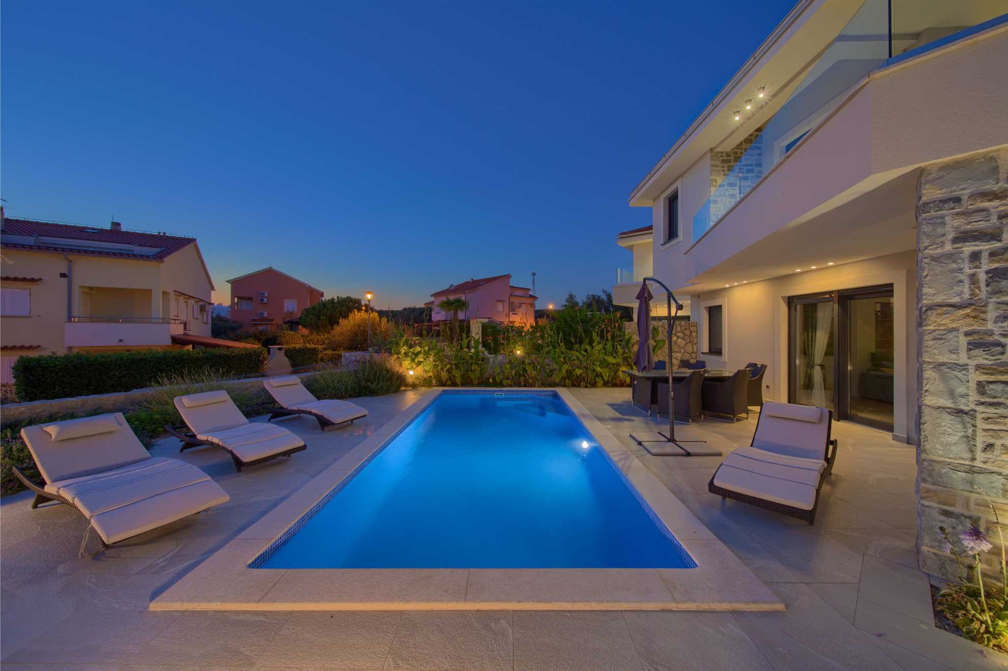 Luxury Holiday house BELLA with private pool