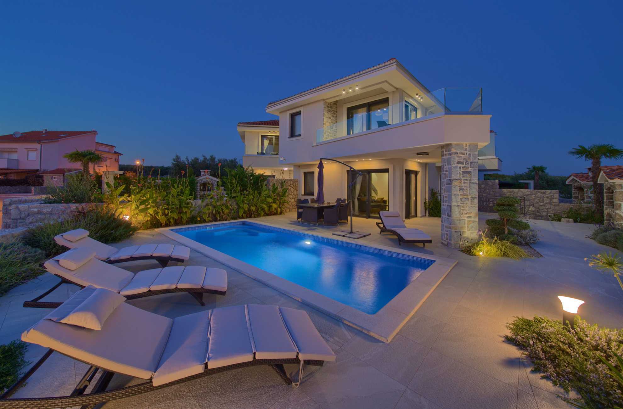 Luxury Holiday house BELLA with private pool