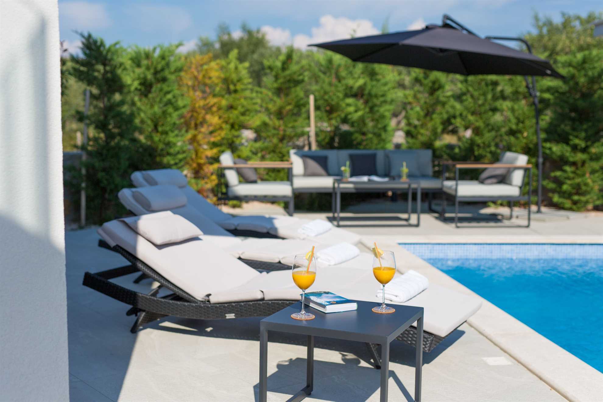 Luxury Holiday house STELLA with private pool 