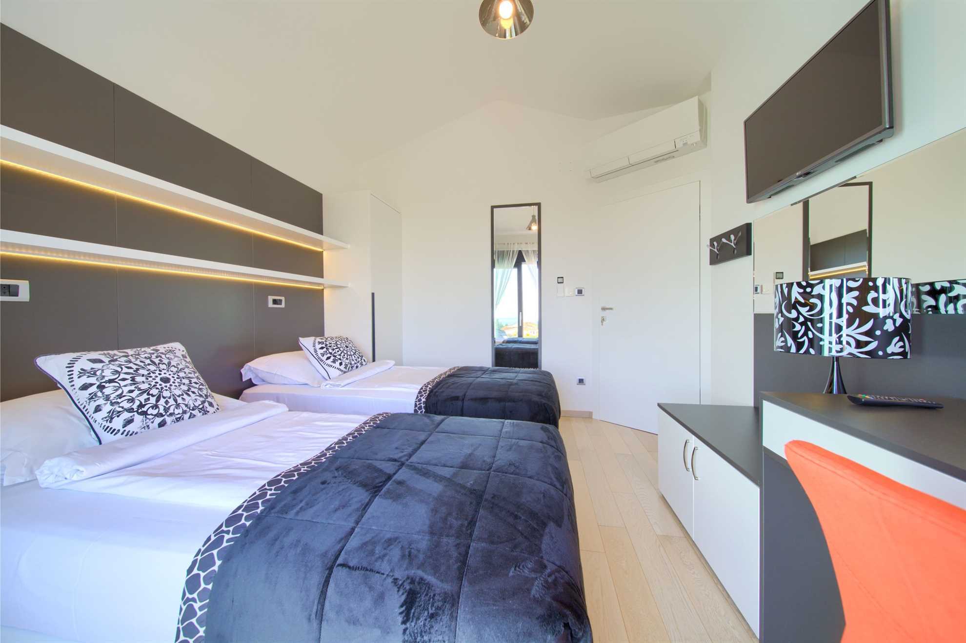 Luxury Holiday house STELLA with private pool 