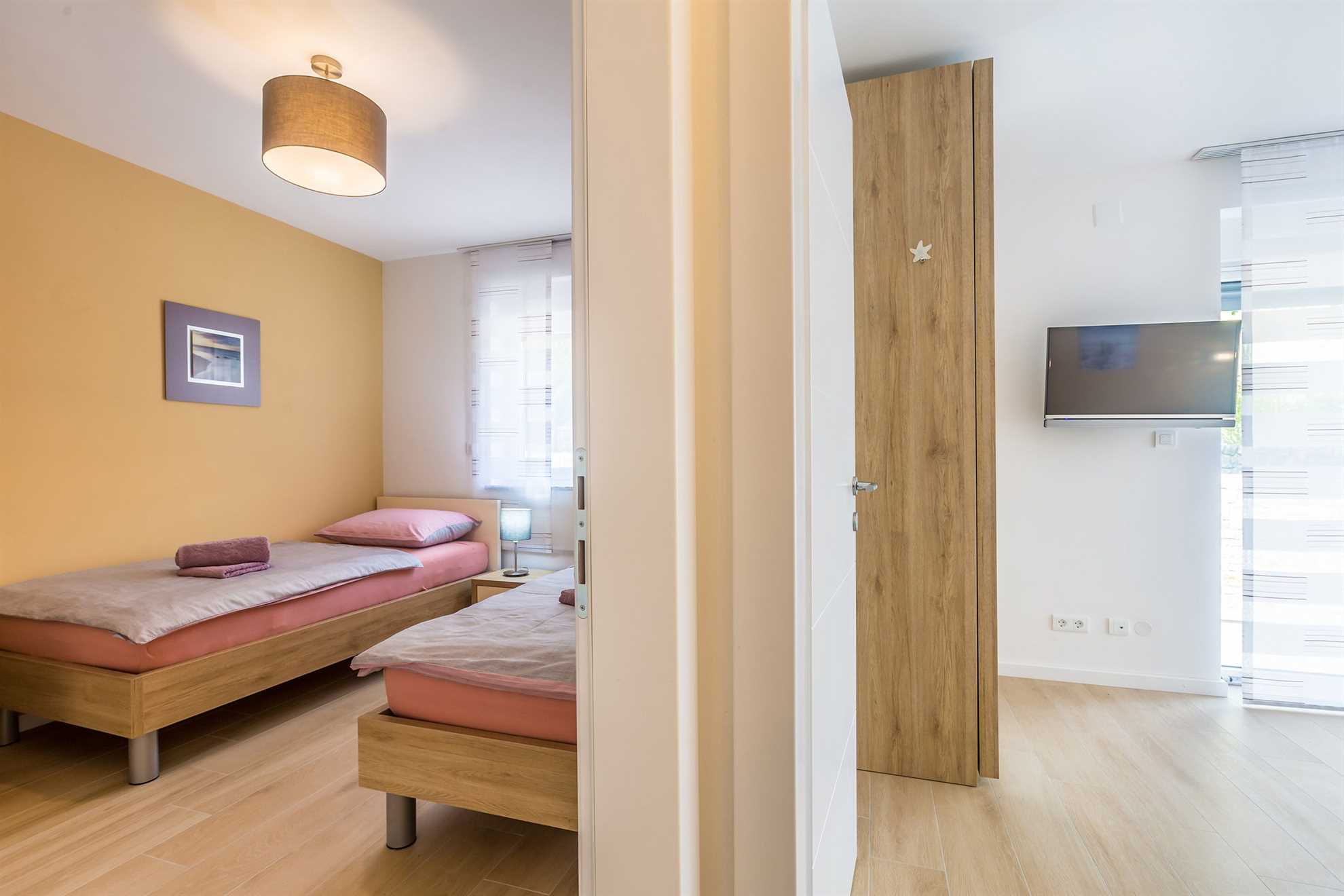 Luksuzna vila DRAZINE sa grijanim bazenom i jacuzzijem