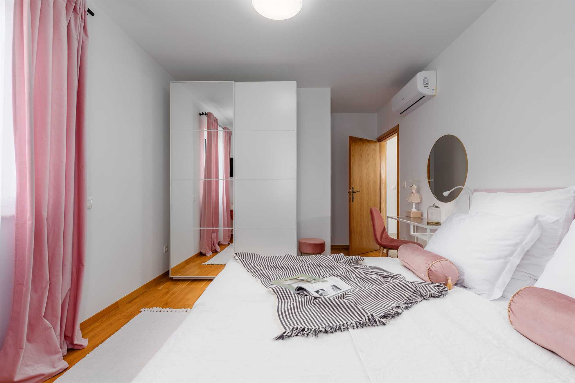 Kuća za odmor JOSEPHINE s grijanim bazenom