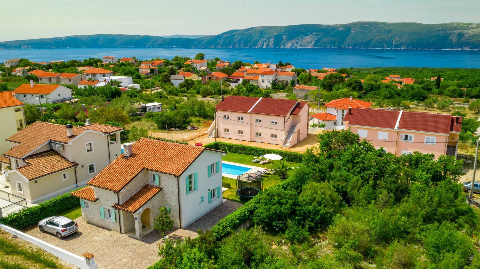 Kuća za odmor JOSEPHINE s grijanim bazenom