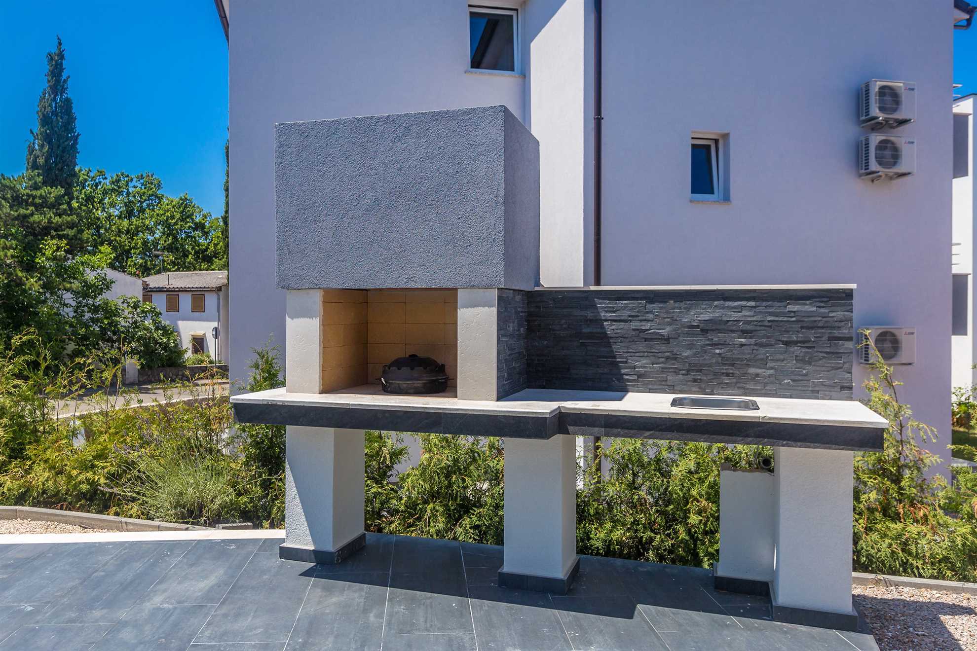 Luksuzni apartman NOA s bazenom i hidromasažnom kadom