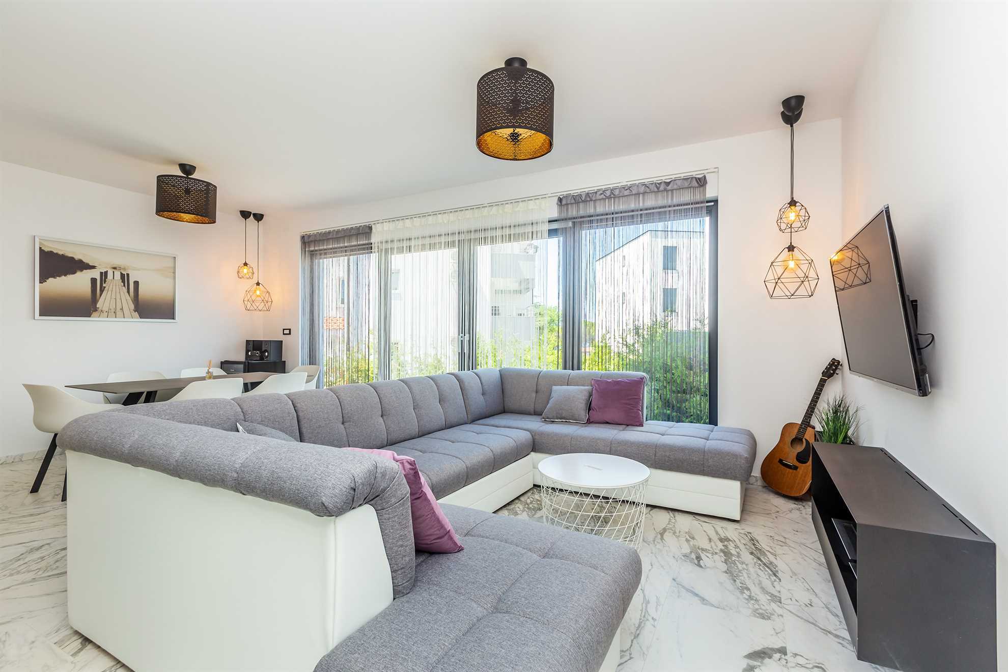 Luksuzni apartman NOA s bazenom i hidromasažnom kadom