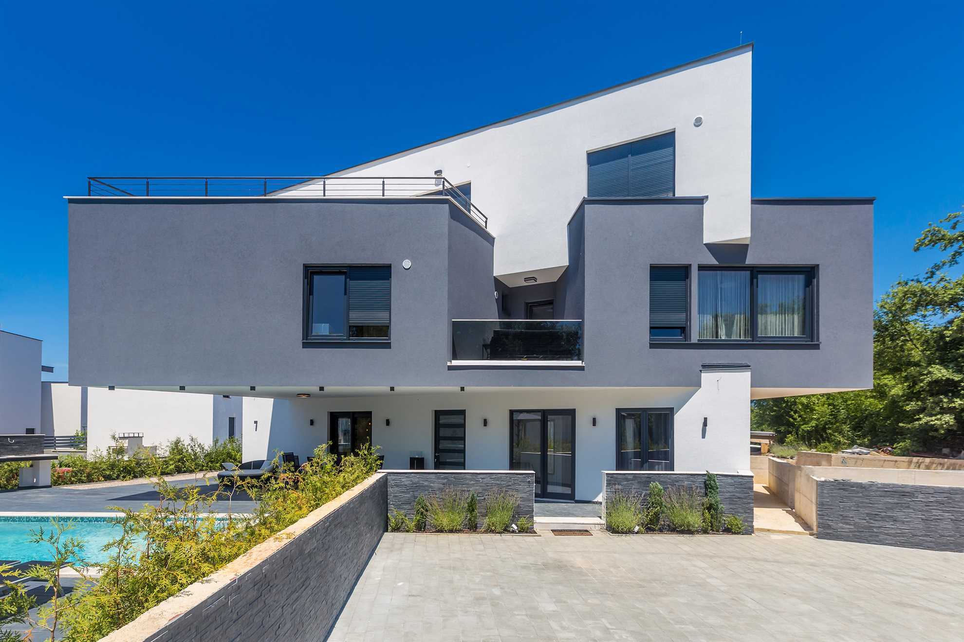 Luksuzni apartman NOA s bazenom i hidromasažnom kadom