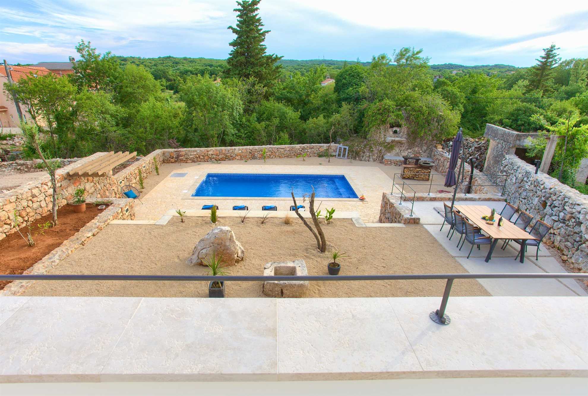 Prekrasna Villa MAY sa bazenom