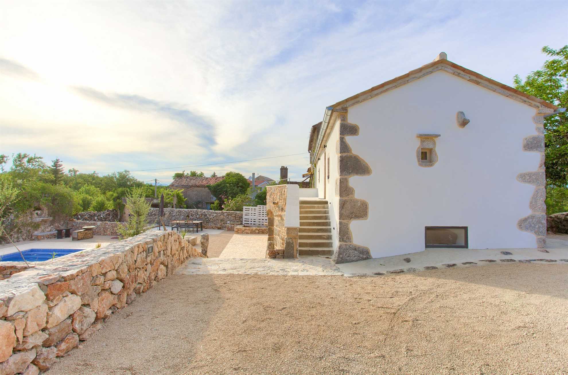 Prekrasna Villa MAY sa bazenom