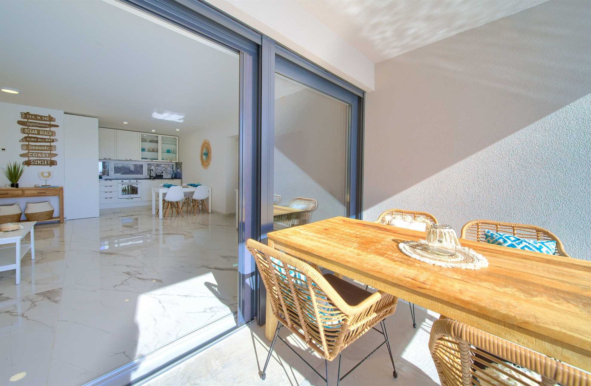 Apartman SEA LA VIE sa bazenom