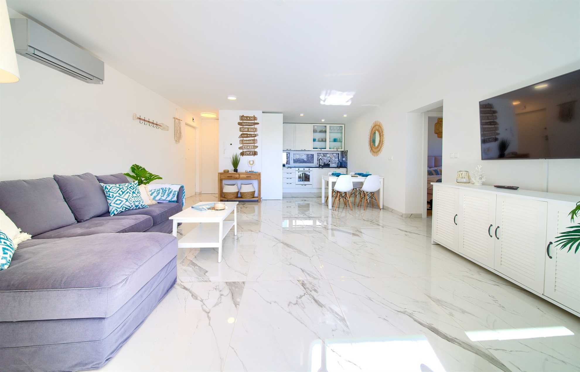 Apartman SEA LA VIE sa bazenom