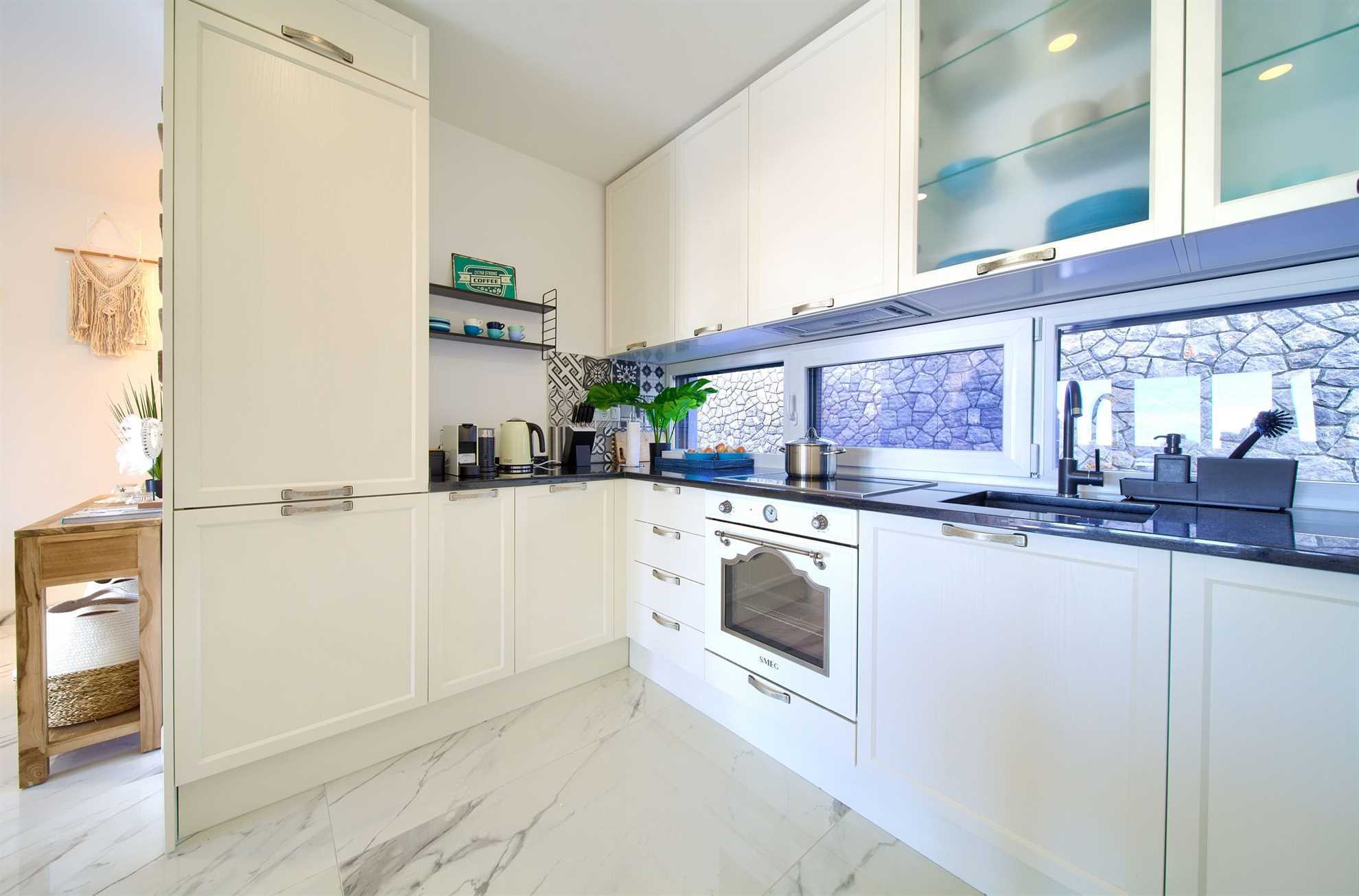 Apartman SEA LA VIE sa bazenom