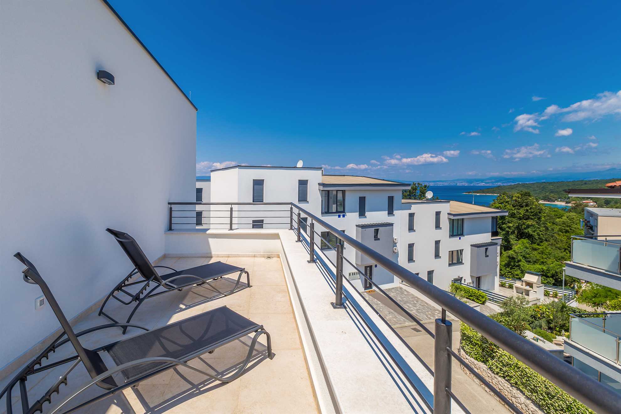 Apartman LAGANINI I u blizini plaže