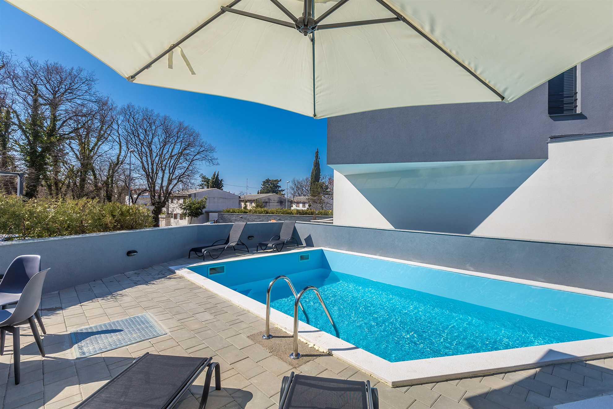 Apartman LAGANINI I u blizini plaže