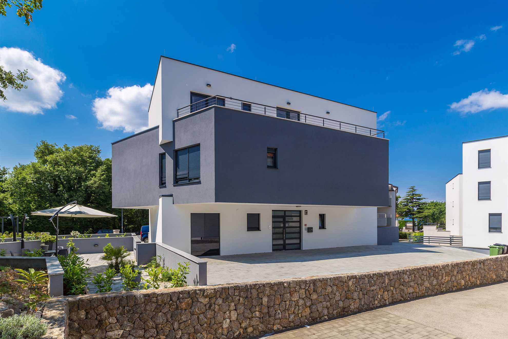 Apartman LAGANINI I u blizini plaže