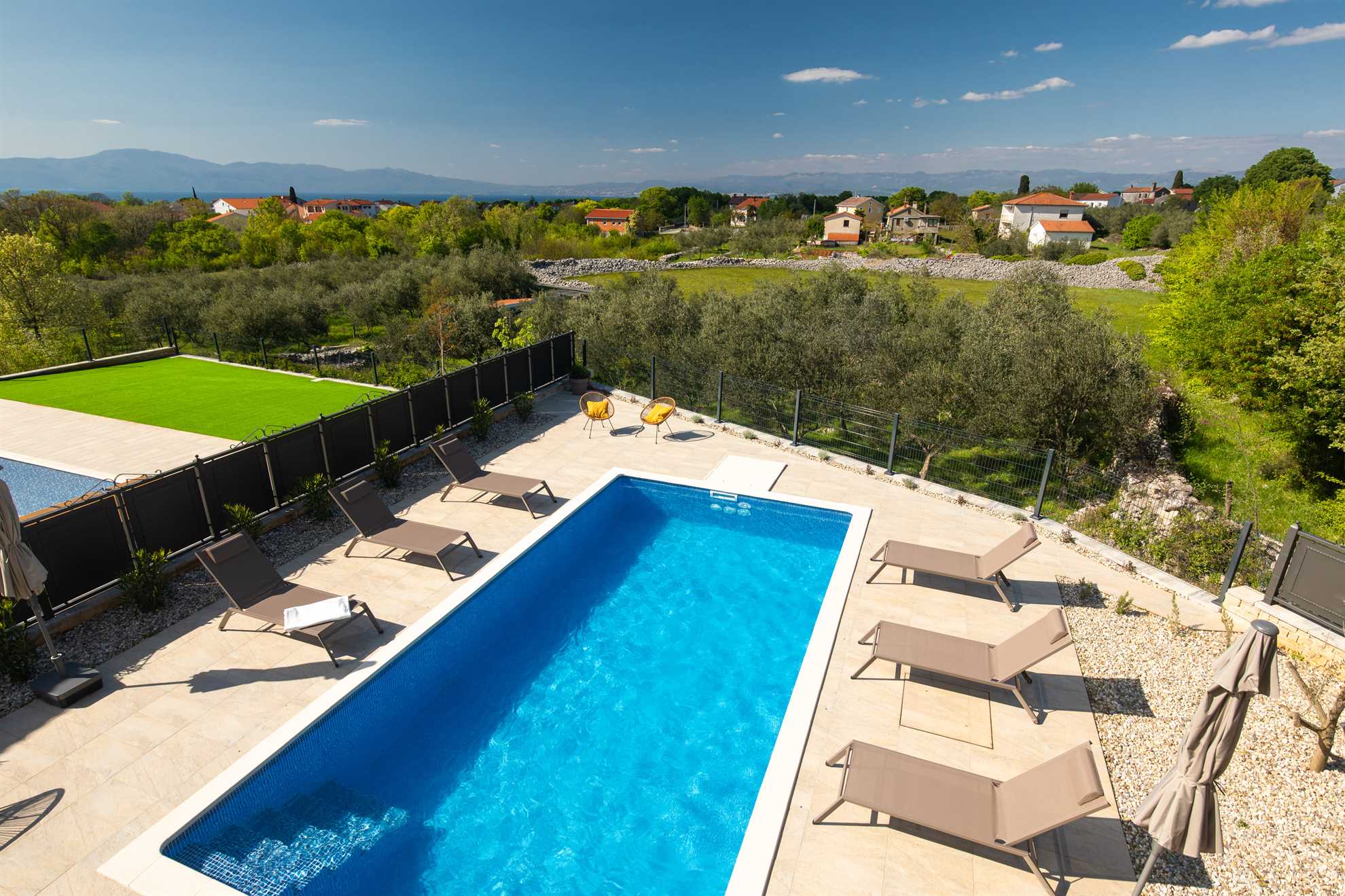 Villa OLIVE OCEAN s bazenom i pogledom na more
