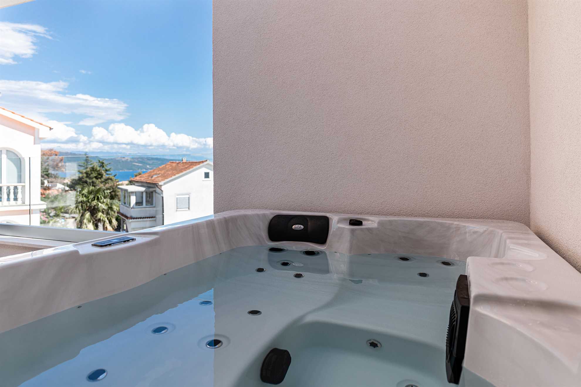Apartman KRK s jacuzzijem