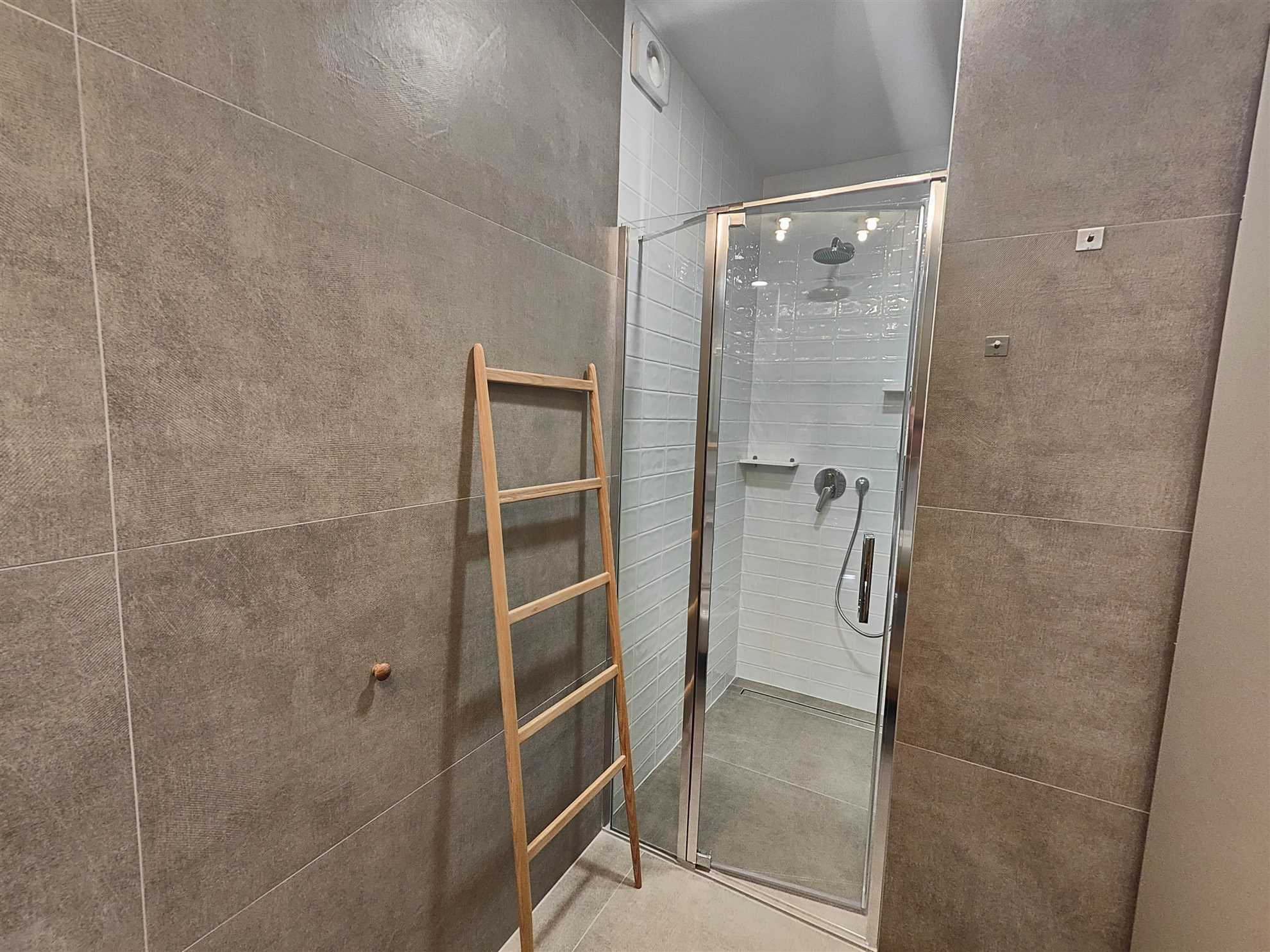 Dizajnirska soba u centru Pule