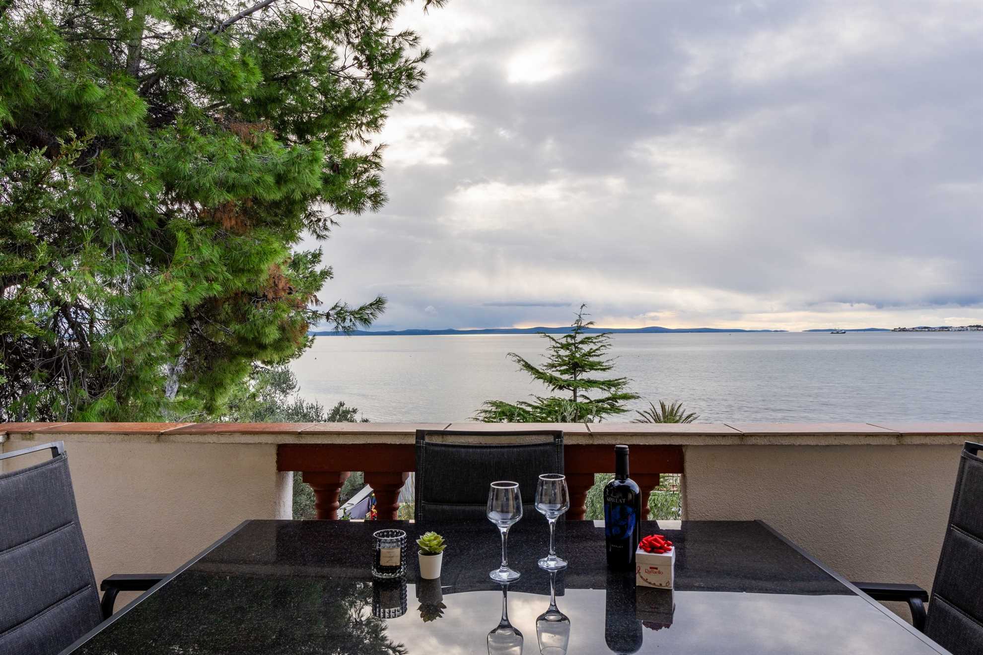 App Strand 5 - Sea view | just 10m from beach | for 4-5 persons