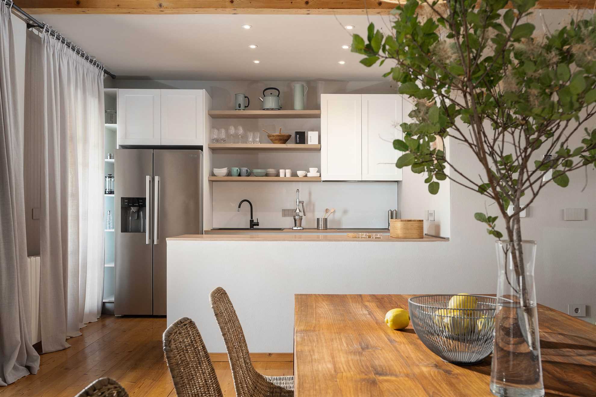 Vila Franka s veselim pogledom na more na mirnoj lokaciji