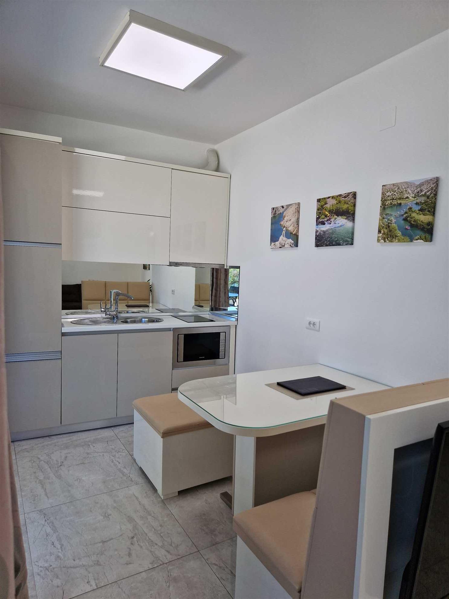 Apartment Zrmanja (Dalmatia Infinity)