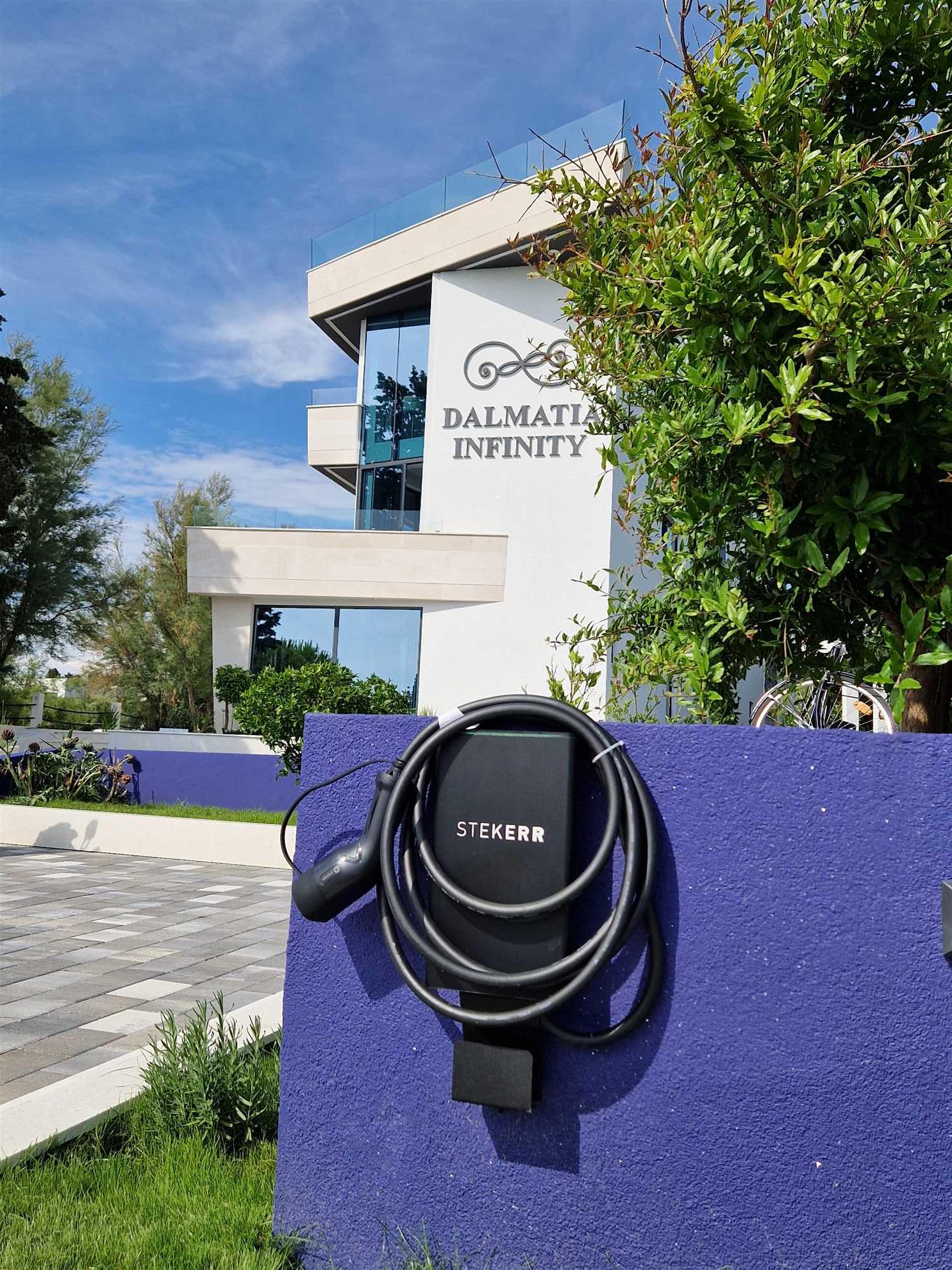 Apartment Zrmanja (Dalmatia Infinity)