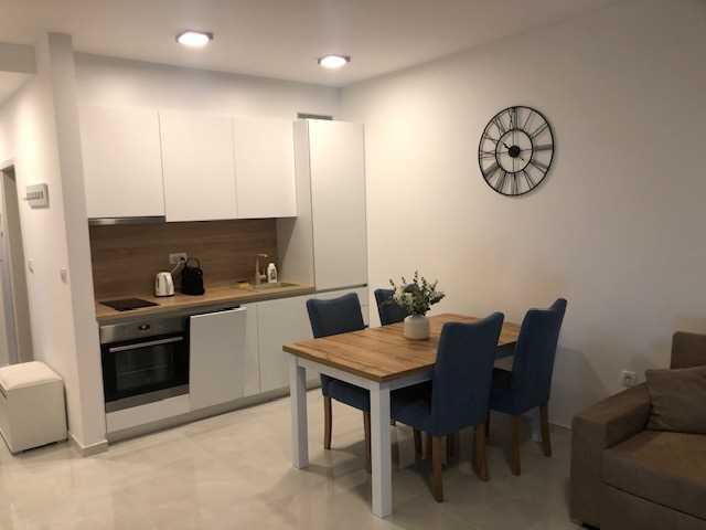 Urania Apartment 2+2 with garden