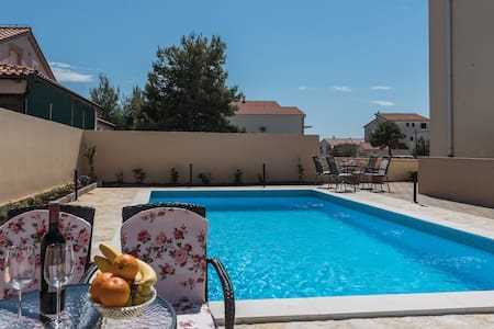 Apartment Sandrina A1 | Adriatic Luxury Villas