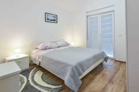 Apartment Sandrina A1 | Adriatic Luxury Villas