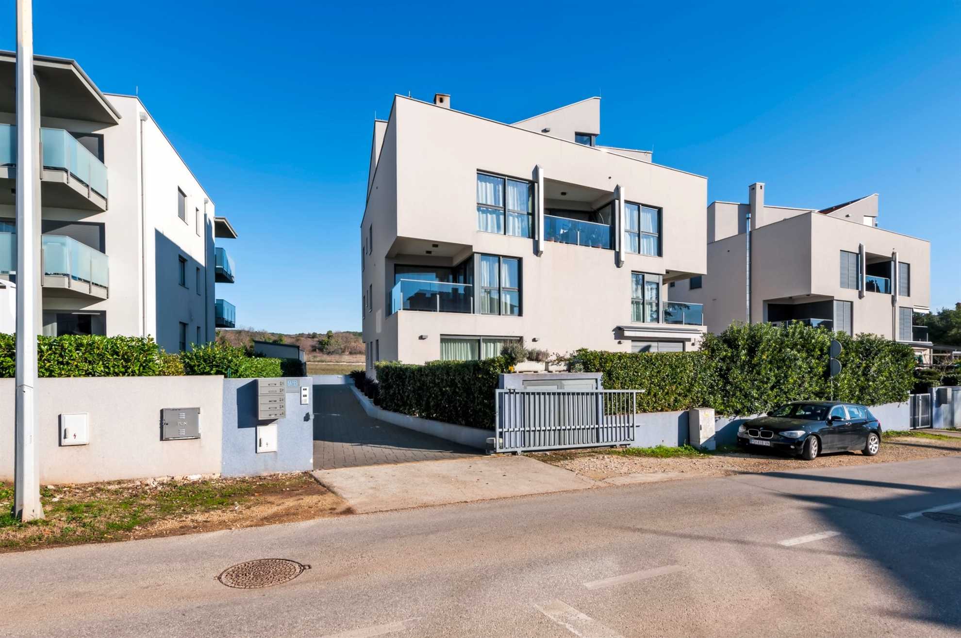 SUNNY DAY - Apartman sa Parkingom