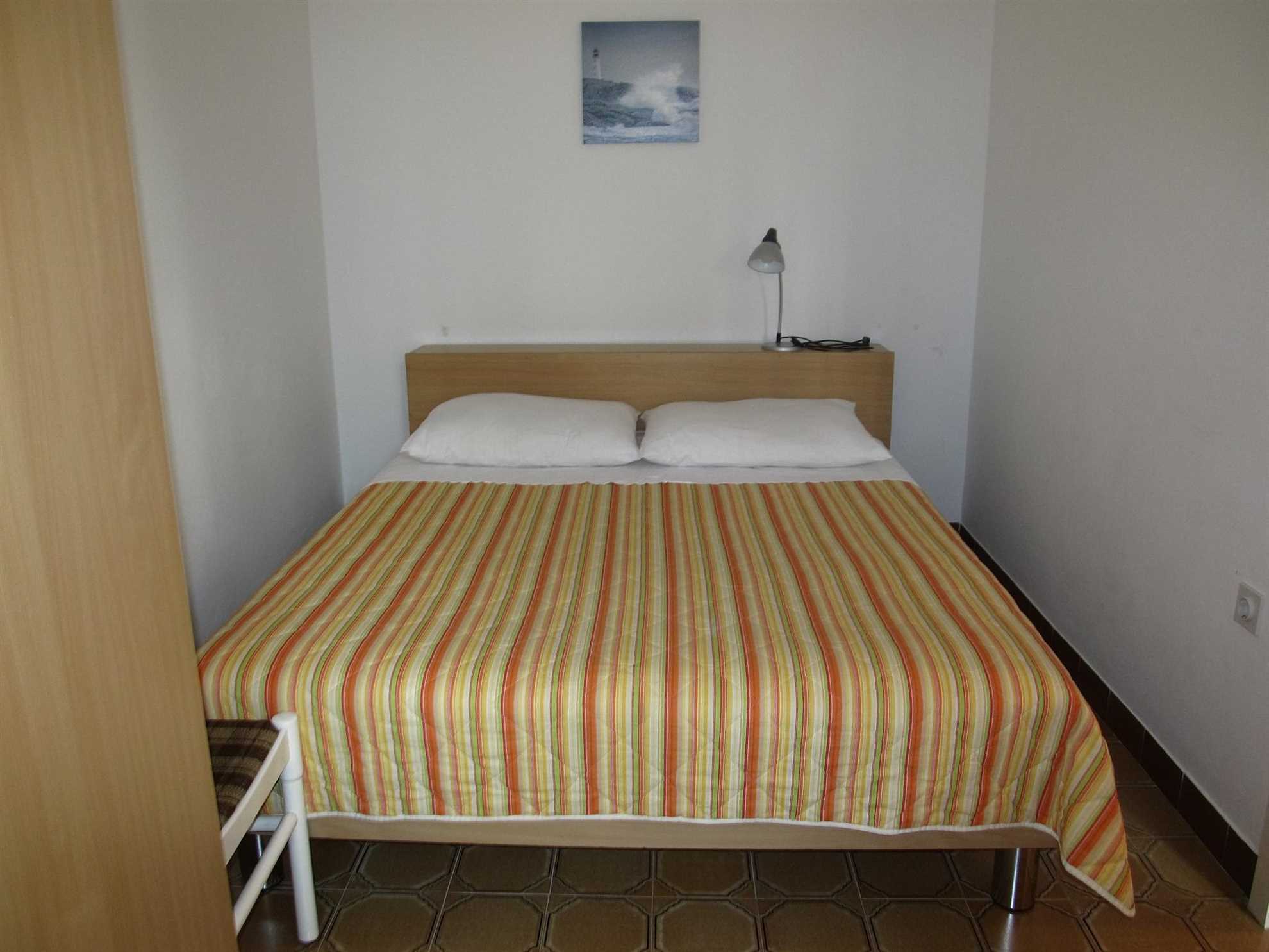 Apartment in Pješčana uvala, family friendly, close to the beach, quiet, WIFi, up to 4 people