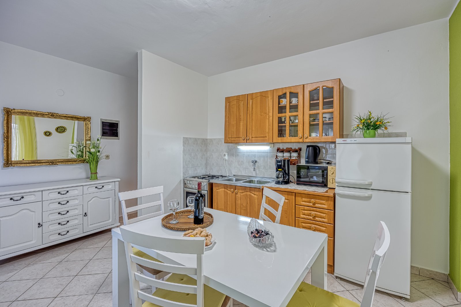Apartman Mirjana za dvije osobe, mirna lokacija, roštilj, kućni ljubimci dobrodošli