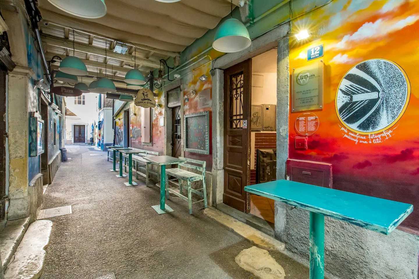 On main square, perfect location, 4 Seasons 1